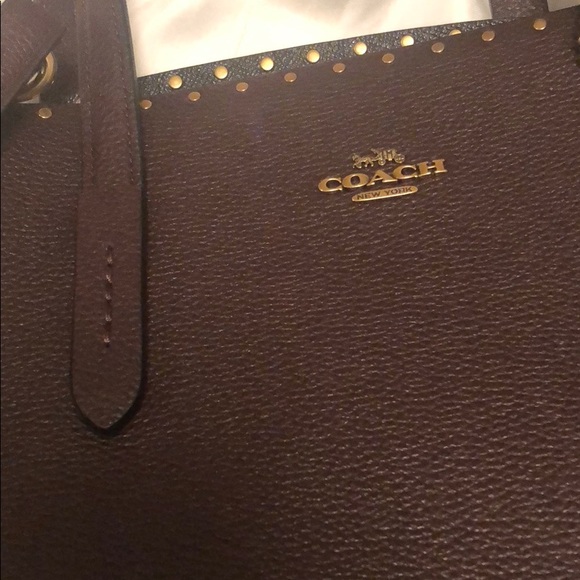 👜Coach Border Rivets Charlie Carryall 👜 - Picture 7 of 8